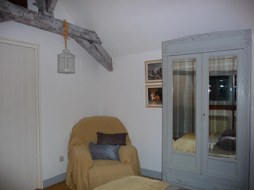 Escale De Loire Gite Chouzé-sur-Loire Zimmer foto